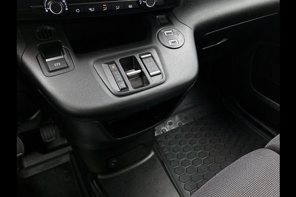 Opel Combo 1.5 BlueHDi 130PK L2 Automaat Apple Carplay / Android Auto Navigatie Trekhaak Airco Camera Cruise Control Parkeersensoren V+A DAB