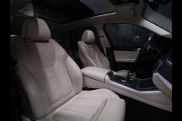 BMW X5 xDrive45e High Executive [PANORAMADAK, APPLE CARPLAY, HEAD-UP DISPLAY, ADAPTIVE CRUISE, ANDROID, TREKHAAK ELEKTRISCH, STOELVERWARMING, COMFORTSTOELEN, NIEUWSTAAT]
