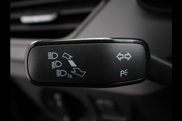 Škoda Kamiq 1.0 TSI 110pk DSG Blackline Navigatie Apple Carplay/Android Auto Adaptive Cruise Control Stoelverwarming Led Climatronic
