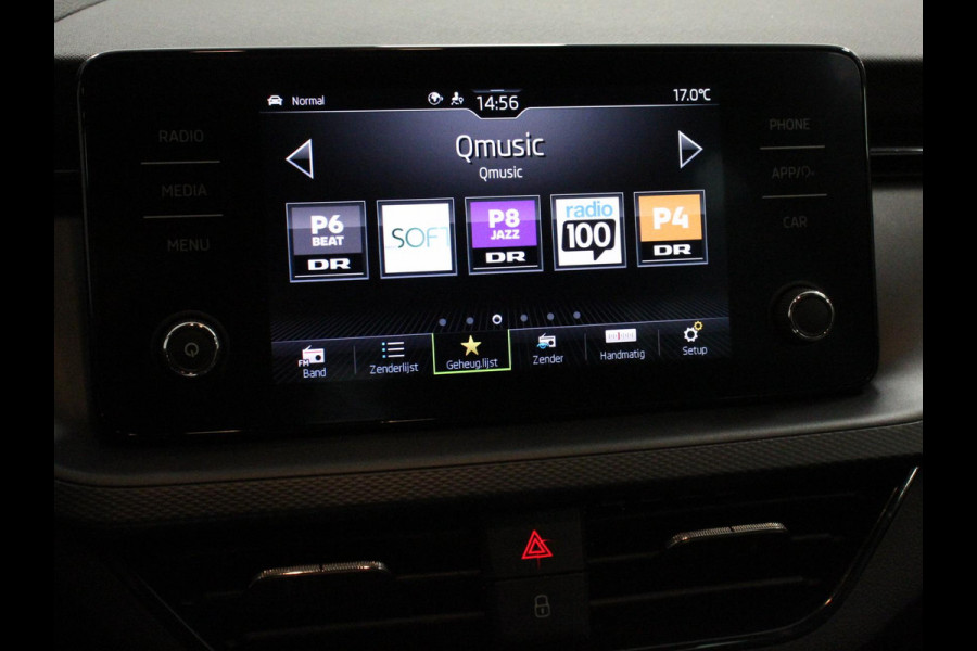 Škoda Kamiq 1.0 TSI 110pk DSG Blackline Navigatie Apple Carplay/Android Auto Adaptive Cruise Control Stoelverwarming Led Climatronic