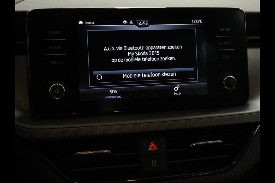 Škoda Kamiq 1.0 TSI 110pk DSG Blackline Navigatie Apple Carplay/Android Auto Adaptive Cruise Control Stoelverwarming Led Climatronic