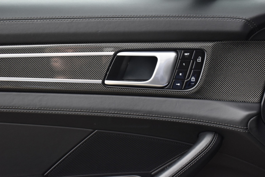 Porsche Panamera Sport Turismo 2.9 4 E-Hybrid 462pk SportDesign | Pano | ACC | 21'' Wielen | Matrix PDLS+ | Bose | Achterasbesturing | Head-Up | Stoelventilatie |