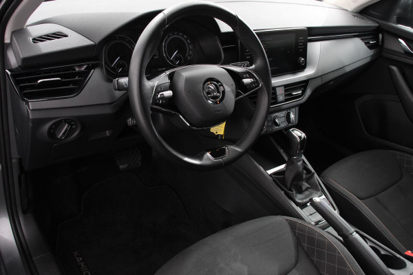 Škoda Kamiq 1.0 TSI 110 pk DSG Life Navigatie Apple Carplay/Android Auto Adaptieve Cruise Control Parkeersensor achter Verwarmde voorstoelen LED-verlichting voor Dakrail DAB