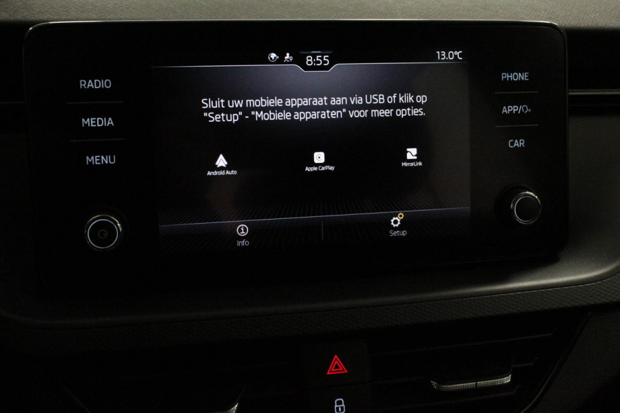 Škoda Kamiq 1.0 TSI 110 pk DSG Life Navigatie Apple Carplay/Android Auto Adaptieve Cruise Control Parkeersensor achter Verwarmde voorstoelen LED-verlichting voor Dakrail DAB