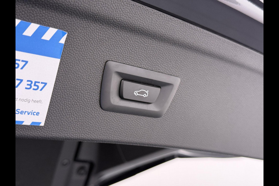 BMW iX xDrive40 Business Edition Plus 77 kWh SOH 100% | DRIVING ASSISTENT PROF. | STOEL + STUURVERWARMING EN MASSAGE| ELEKTRISCHE TREKHAAK| SKYLOUNGE | LASER|