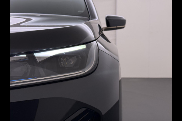 BMW iX xDrive40 Business Edition Plus 77 kWh SOH 100% | DRIVING ASSISTENT PROF. | STOEL + STUURVERWARMING EN MASSAGE| ELEKTRISCHE TREKHAAK| SKYLOUNGE | LASER|