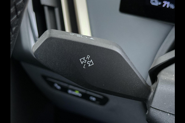 BMW iX xDrive40 Business Edition Plus 77 kWh SOH 100% | DRIVING ASSISTENT PROF. | STOEL + STUURVERWARMING EN MASSAGE| ELEKTRISCHE TREKHAAK| SKYLOUNGE | LASER|