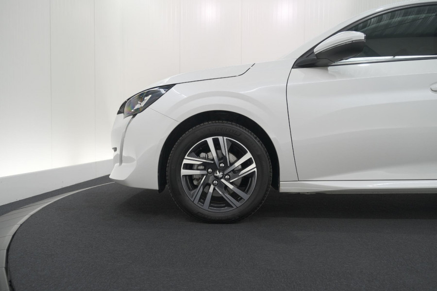 Peugeot 208 PureTech 130 EAT8 Allure Pack | Adaptieve Cruise Control | Navigatie | Camera | Parkeersensoren