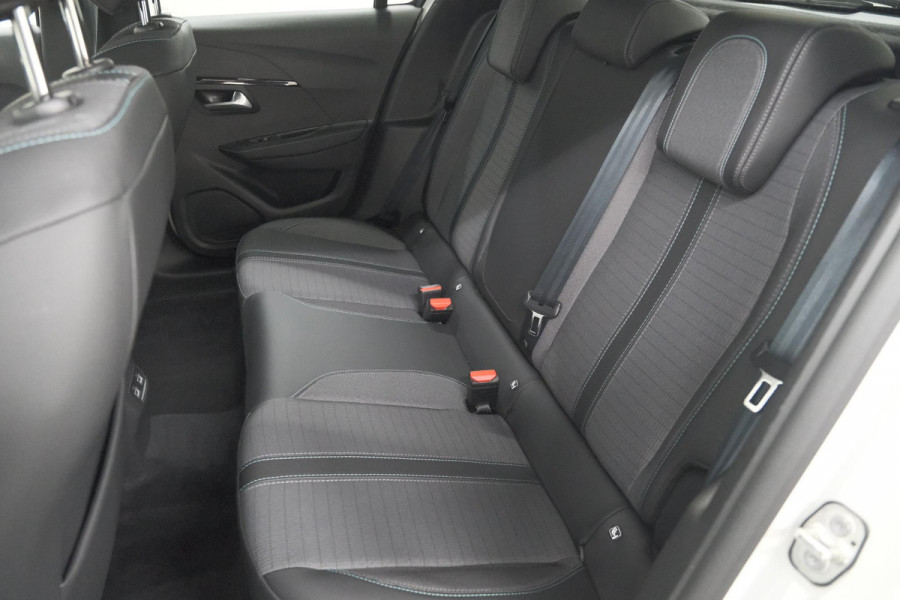 Peugeot 208 PureTech 130 EAT8 Allure Pack | Adaptieve Cruise Control | Navigatie | Camera | Parkeersensoren