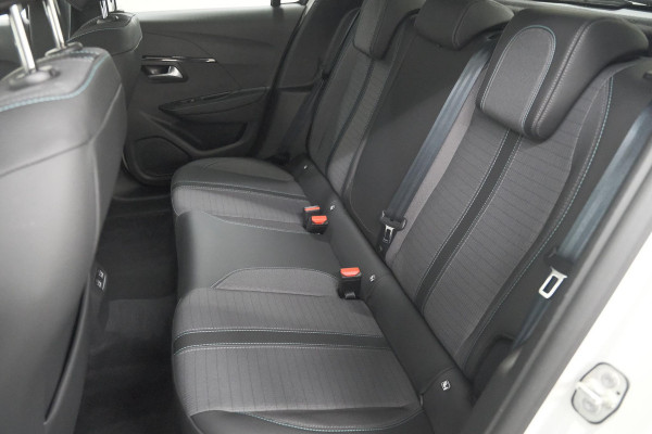 Peugeot 208 PureTech 130 EAT8 Allure Pack | Adaptieve Cruise Control | Navigatie | Camera | Parkeersensoren