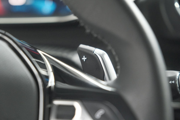 Peugeot 208 PureTech 130 EAT8 Allure Pack | Adaptieve Cruise Control | Navigatie | Camera | Parkeersensoren