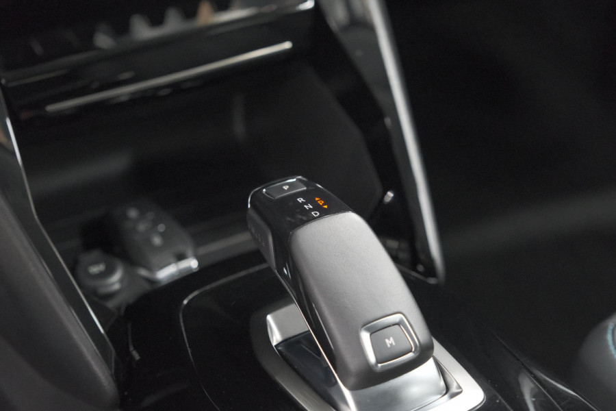 Peugeot 208 PureTech 130 EAT8 Allure Pack | Adaptieve Cruise Control | Navigatie | Camera | Parkeersensoren