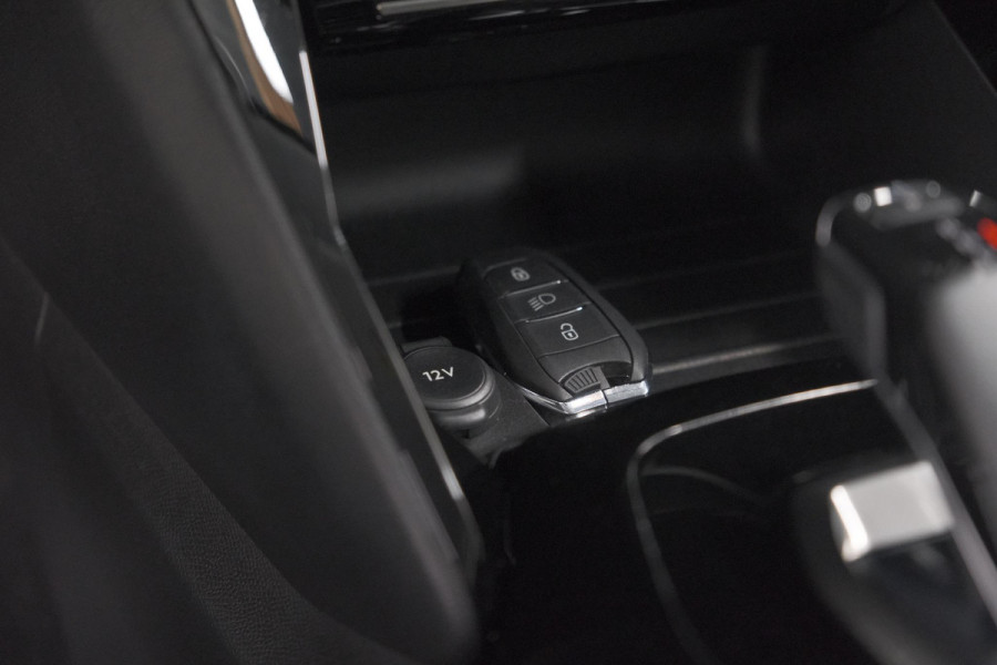 Peugeot 208 PureTech 130 EAT8 Allure Pack | Adaptieve Cruise Control | Navigatie | Camera | Parkeersensoren