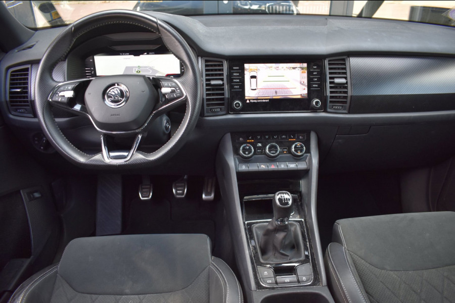 Škoda Kodiaq 1.5 TSI Sportline 7p. | PANORAMADAK | TREKHAAK | NAP | CANTON | STOELVERWARMING | DEALER ONDERHOUDEN