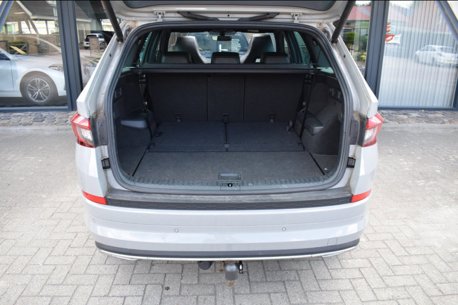 Škoda Kodiaq 1.5 TSI Sportline 7p. | PANORAMADAK | TREKHAAK | NAP | CANTON | STOELVERWARMING | DEALER ONDERHOUDEN