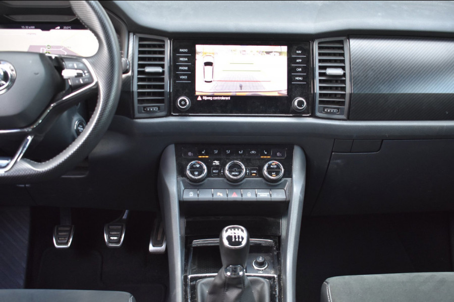 Škoda Kodiaq 1.5 TSI Sportline 7p. | PANORAMADAK | TREKHAAK | NAP | CANTON | STOELVERWARMING | DEALER ONDERHOUDEN