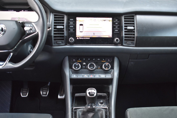 Škoda Kodiaq 1.5 TSI Sportline 7p. | PANORAMADAK | TREKHAAK | NAP | CANTON | STOELVERWARMING | DEALER ONDERHOUDEN