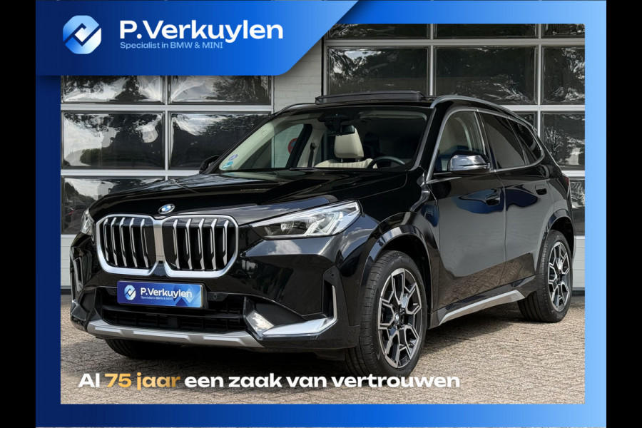 BMW X1 xDrive23i X LINE | PANORAMA | SPORTSTOELEN | ELEKTRISCHE STOEL | LEDER | 18 INCH LM VELGEN |