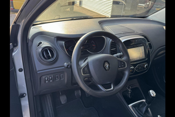 Renault Captur 0.9 TCe Limited - Navigatie I Airco I PDC I Cruise control I Sport velgen I LED I Dealer onderhouden