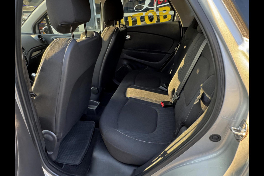 Renault Captur 0.9 TCe Limited - Navigatie I Airco I PDC I Cruise control I Sport velgen I LED I Dealer onderhouden