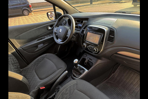 Renault Captur 0.9 TCe Limited - Navigatie I Airco I PDC I Cruise control I Sport velgen I LED I Dealer onderhouden