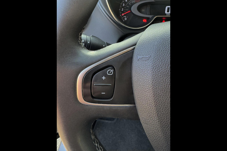 Renault Captur 0.9 TCe Limited - Navigatie I Airco I PDC I Cruise control I Sport velgen I LED I Dealer onderhouden