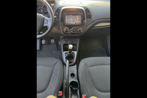 Renault Captur 0.9 TCe Limited - Navigatie I Airco I PDC I Cruise control I Sport velgen I LED I Dealer onderhouden