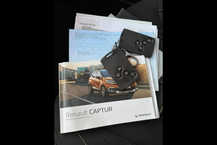 Renault Captur 0.9 TCe Limited - Navigatie I Airco I PDC I Cruise control I Sport velgen I LED I Dealer onderhouden