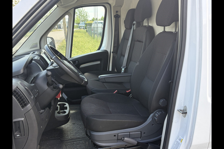 Citroën Jumper 2.2 BlueHDi 140PK L3H2 3.3t ✓ 3-zits ✓imperiaal ✓camera ✓navigatie ✓clima
