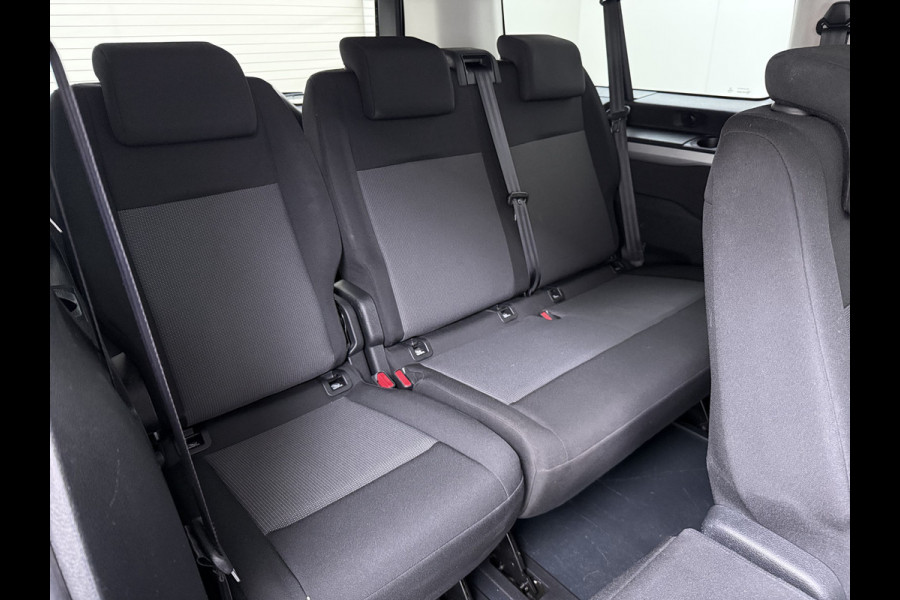Opel Vivaro -e Zafira Life e Vivaro Combi Electric Zafira Electric L3 8-Personen L3 75 kWh Camera Apple Carplay Android Dual-ECC PDC-a+v Stoelv bordherkenning Cruise Control Led Keyless Priv.Glass Led Licht+Zichtpakket Spoorassist Dubbele Schuifdeur  Lengte 3 Grootste Accu-pakket 1.000kg Trekvermogen  € 67.000 nieuw !