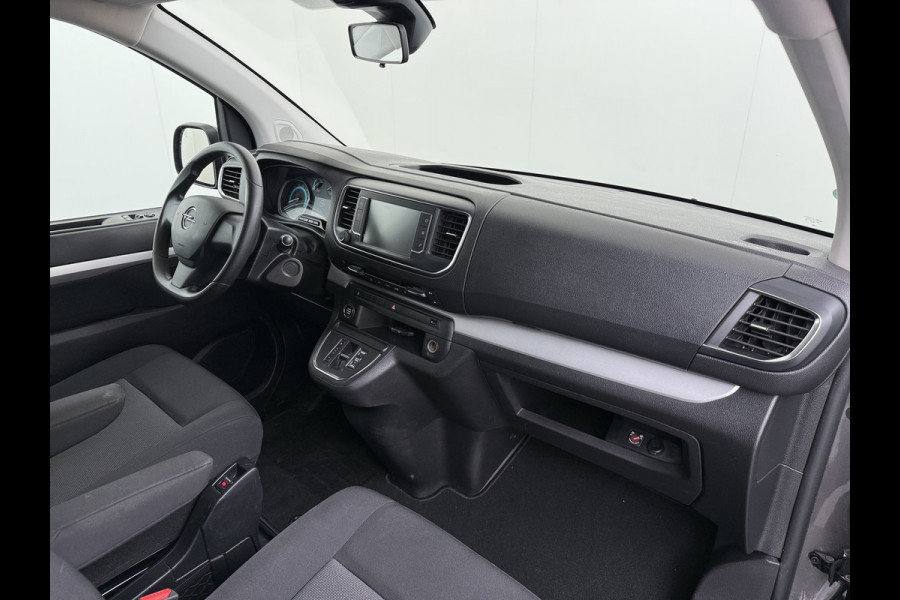 Opel Vivaro -e Zafira Life e Vivaro Combi Electric Zafira Electric L3 8-Personen L3 75 kWh Camera Apple Carplay Android Dual-ECC PDC-a+v Stoelv bordherkenning Cruise Control Led Keyless Priv.Glass Led Licht+Zichtpakket Spoorassist Dubbele Schuifdeur  Lengte 3 Grootste Accu-pakket 1.000kg Trekvermogen  € 67.000 nieuw !