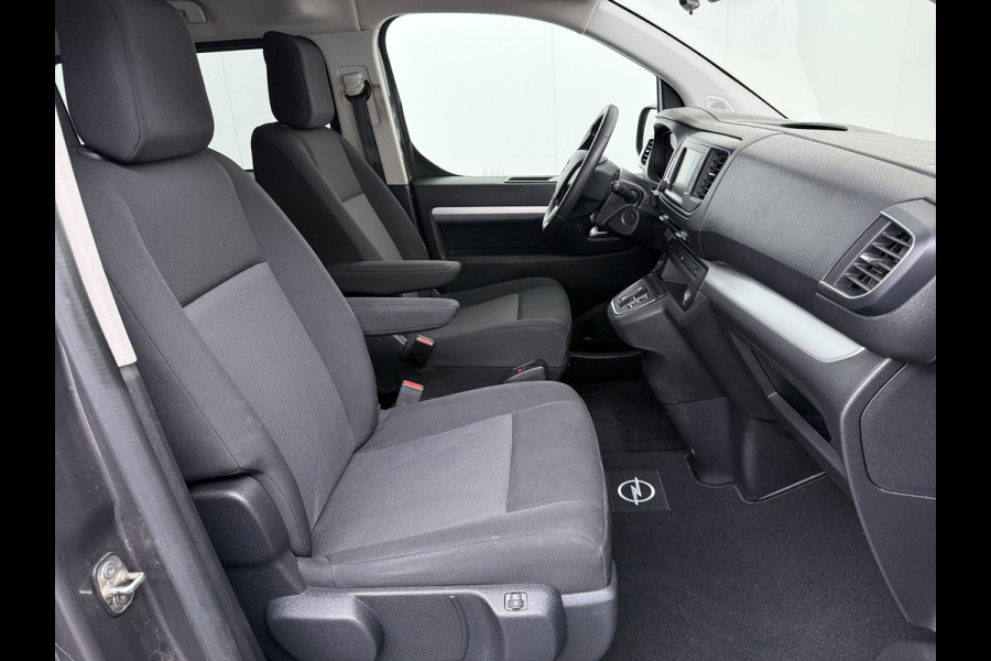 Opel Vivaro -e Zafira Life e Vivaro Combi Electric Zafira Electric L3 8-Personen L3 75 kWh Camera Apple Carplay Android Dual-ECC PDC-a+v Stoelv bordherkenning Cruise Control Led Keyless Priv.Glass Led Licht+Zichtpakket Spoorassist Dubbele Schuifdeur  Lengte 3 Grootste Accu-pakket 1.000kg Trekvermogen  € 67.000 nieuw !
