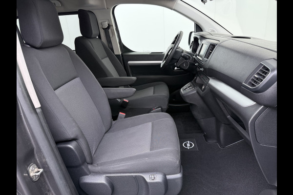 Opel Vivaro -e Zafira Life e Vivaro Combi Electric Zafira Electric L3 8-Personen L3 75 kWh Camera Apple Carplay Android Dual-ECC PDC-a+v Stoelv bordherkenning Cruise Control Led Keyless Priv.Glass Led Licht+Zichtpakket Spoorassist Dubbele Schuifdeur  Lengte 3 Grootste Accu-pakket 1.000kg Trekvermogen  € 67.000 nieuw !