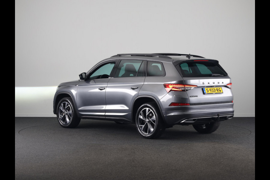 Škoda Kodiaq 1.5 TSI Business Edition Plus 7 persoons 150pk | Panoramadak | Trekhaak | Verwarmbare voorstoelen | Parkeercamera