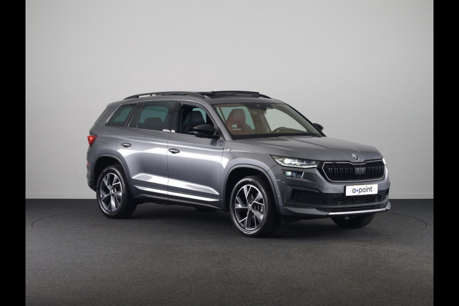 Škoda Kodiaq 1.5 TSI Business Edition Plus 7 persoons 150pk | Panoramadak | Trekhaak | Verwarmbare voorstoelen | Parkeercamera