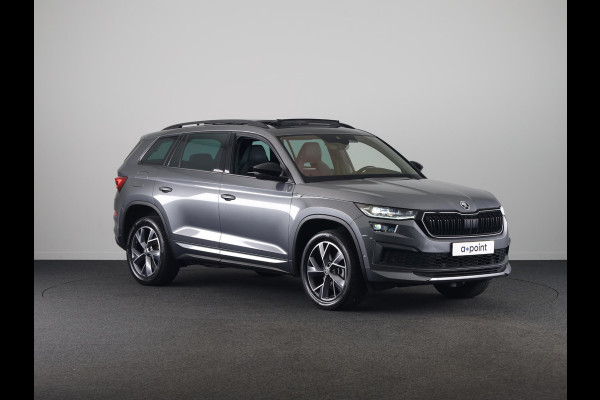 Škoda Kodiaq 1.5 TSI Business Edition Plus 7 persoons 150pk | Panoramadak | Trekhaak | Verwarmbare voorstoelen | Parkeercamera