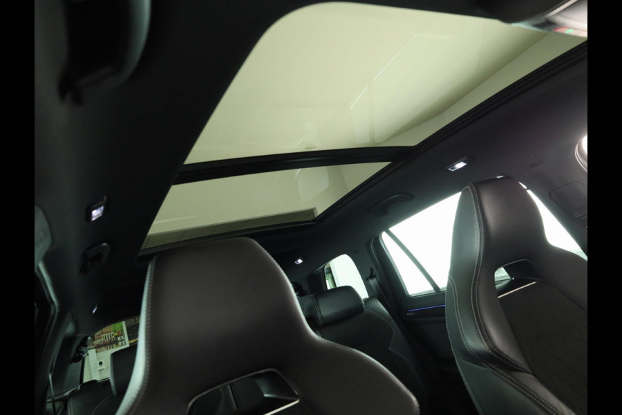 Škoda Kodiaq 1.5 TSI Business Edition Plus 7 persoons 150pk | Panoramadak | Trekhaak | Verwarmbare voorstoelen | Parkeercamera