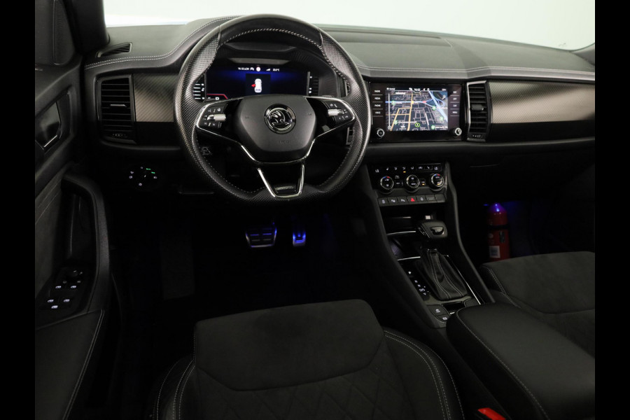 Škoda Kodiaq 1.5 TSI Business Edition Plus 7 persoons 150pk | Panoramadak | Trekhaak | Verwarmbare voorstoelen | Parkeercamera