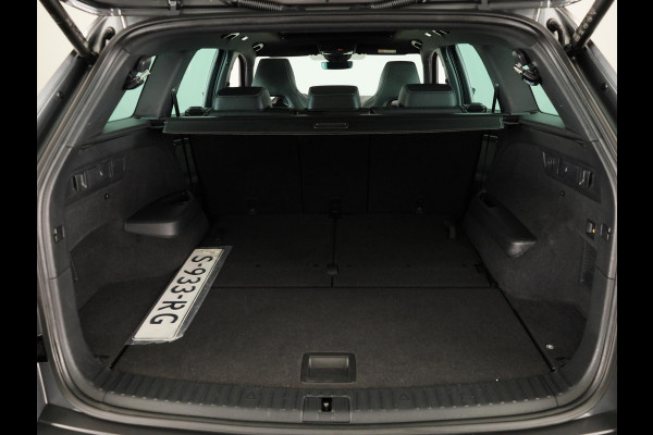 Škoda Kodiaq 1.5 TSI Business Edition Plus 7 persoons 150pk | Panoramadak | Trekhaak | Verwarmbare voorstoelen | Parkeercamera