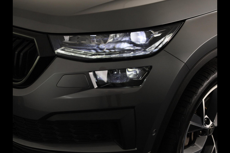 Škoda Kodiaq 1.5 TSI Business Edition Plus 7 persoons 150pk | Panoramadak | Trekhaak | Verwarmbare voorstoelen | Parkeercamera