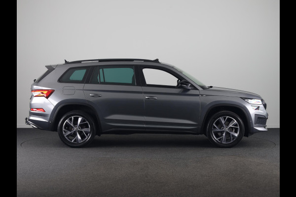 Škoda Kodiaq 1.5 TSI Business Edition Plus 7 persoons 150pk | Panoramadak | Trekhaak | Verwarmbare voorstoelen | Parkeercamera
