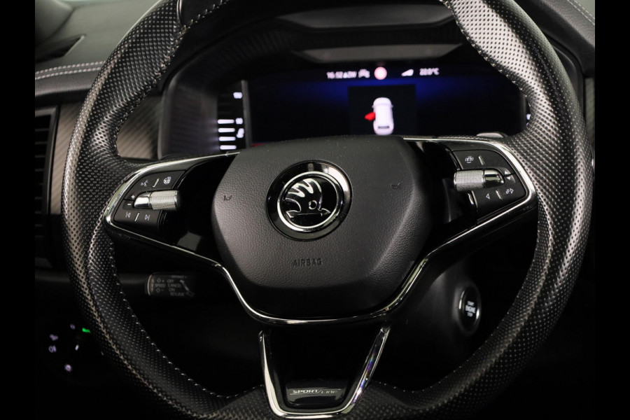 Škoda Kodiaq 1.5 TSI Business Edition Plus 7 persoons 150pk | Panoramadak | Trekhaak | Verwarmbare voorstoelen | Parkeercamera