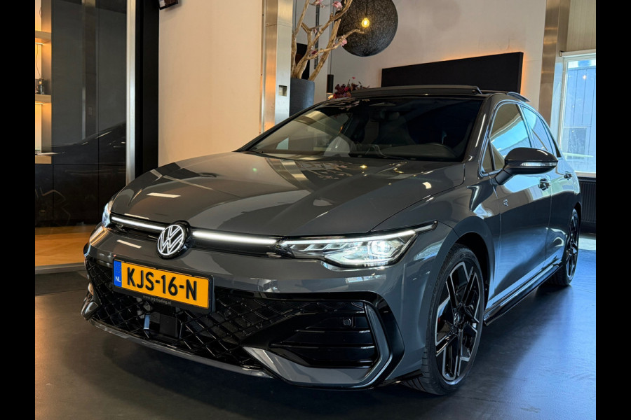 Volkswagen Golf 8.5 1.5 eTSI R-Line Facelift Panorama Achteruitrijcamera