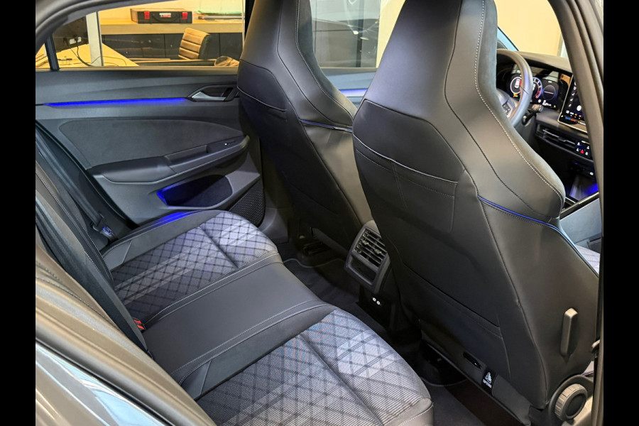Volkswagen Golf 8.5 1.5 eTSI R-Line Facelift Panorama Achteruitrijcamera