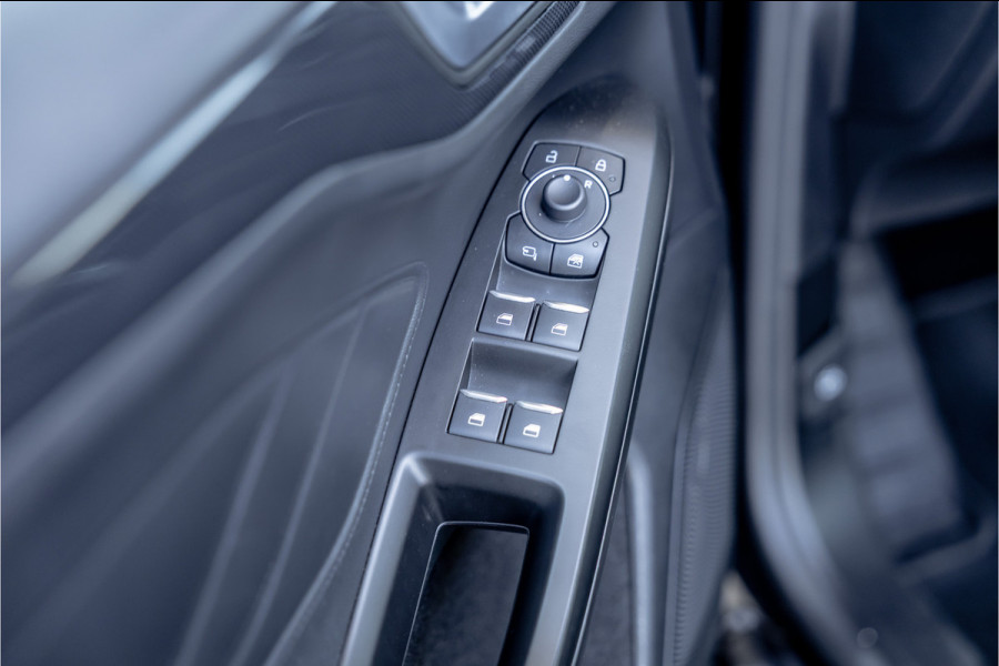 Ford FOCUS Wagon 1.0 EcoBoost Hybrid ST Line - ACC | Camera | Stoelverwarming
