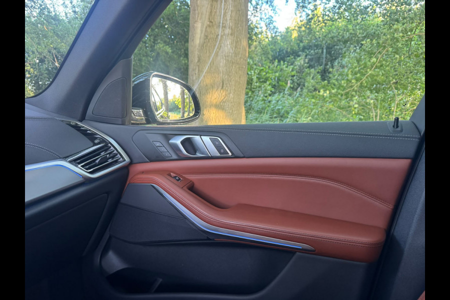 BMW X5 xDrive45e |High Ex|MSport|Pano|Laser|Merino|Dealer|4Wielsturing|DrivAss|