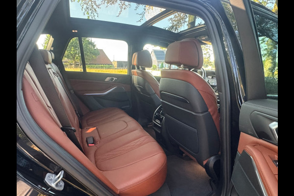 BMW X5 xDrive45e |High Ex|MSport|Pano|Laser|Merino|Dealer|4Wielsturing|DrivAss|