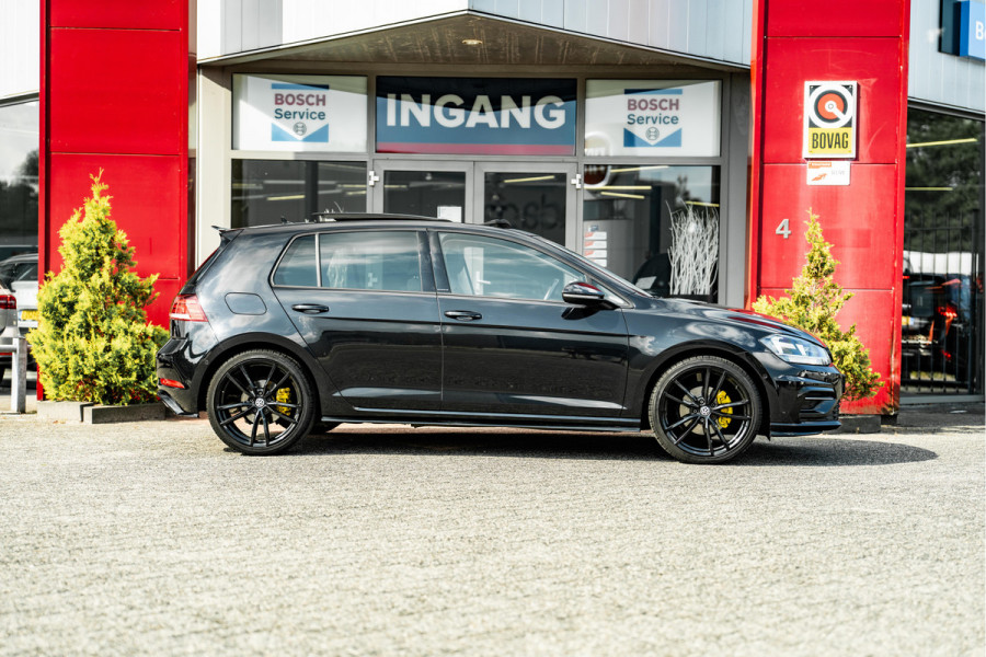 Volkswagen Golf 1.4 TSI Highline Business R | Pano | ACC