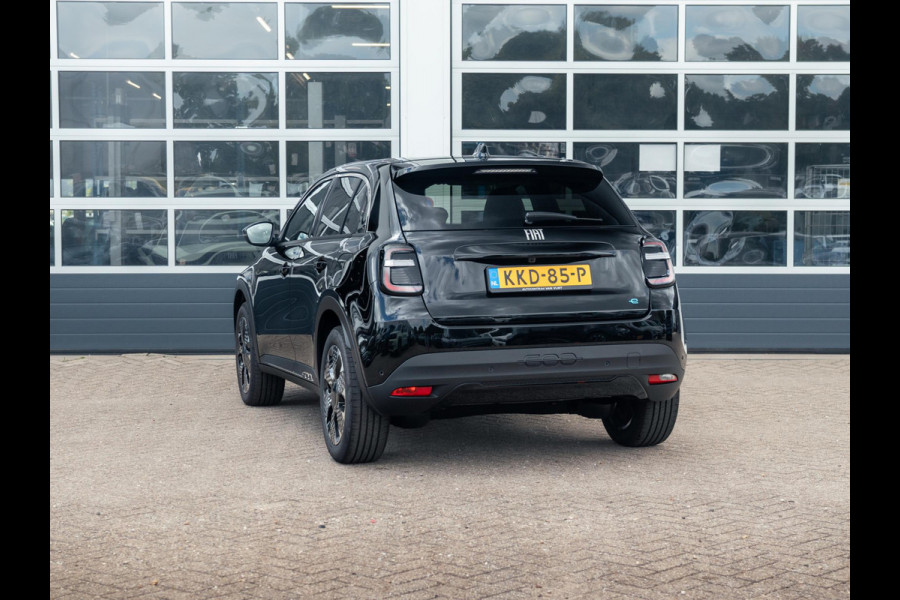 Fiat 600E La Prima 54 kWh | Pack Winter