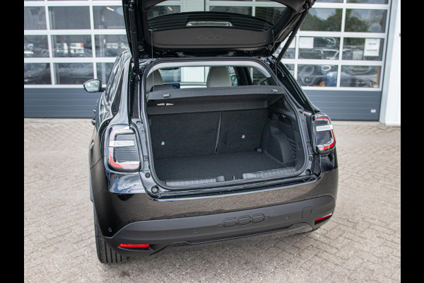 Fiat 600E La Prima 54 kWh | Pack Winter